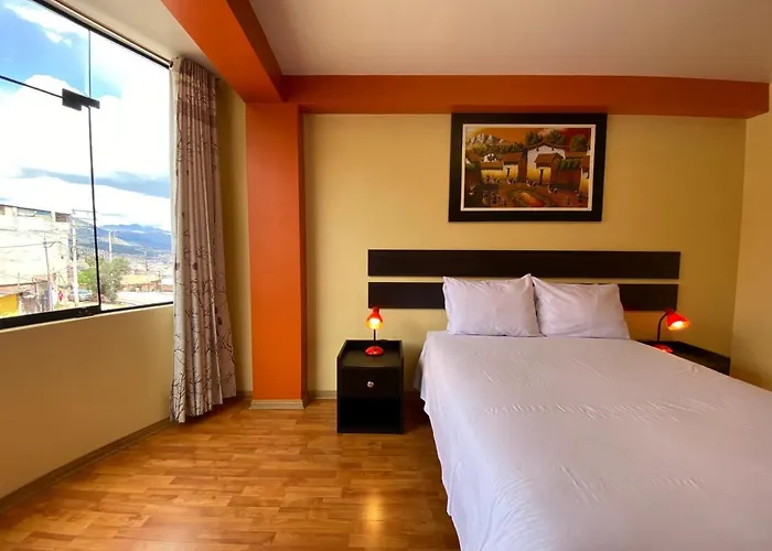 Adriano's Deluxe 2 Apartment *